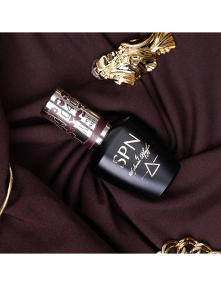 1046 Deep Desire UV LaQ Gel Polish 8ml – warm chestnut brown with a burgundy undertone