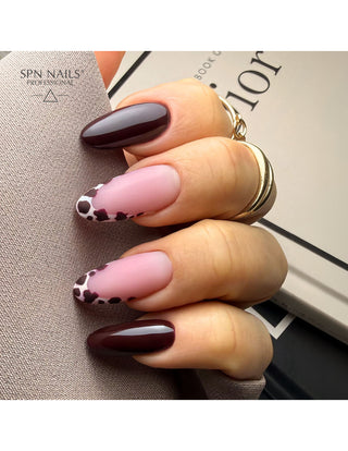 1046 Deep Desire UV LaQ Gel Polish 8ml – warm chestnut brown with a burgundy undertone