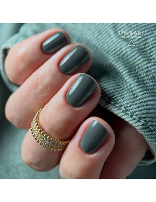 1047 Scandalous UV LaQ Gel Polish 8ml – deep bottle green